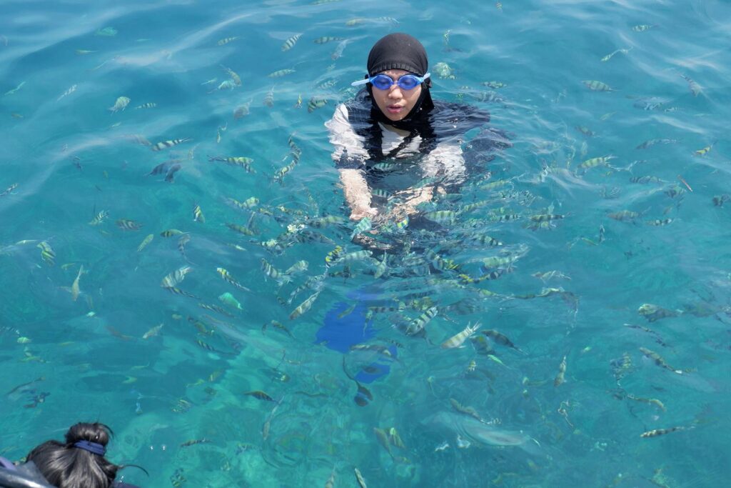Menikmati Keindahan Laut di Karimunjawa Melalui Snorkeling (7)