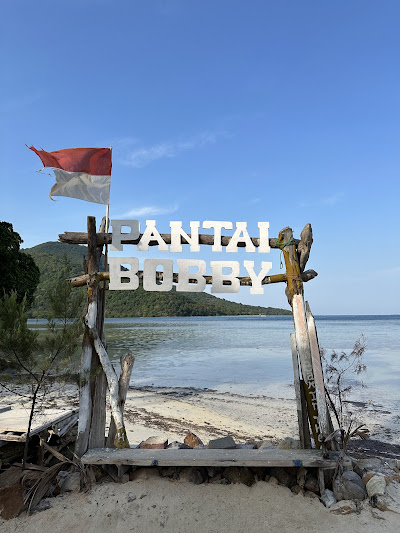 Pantai Bobby Karimunjawa 2