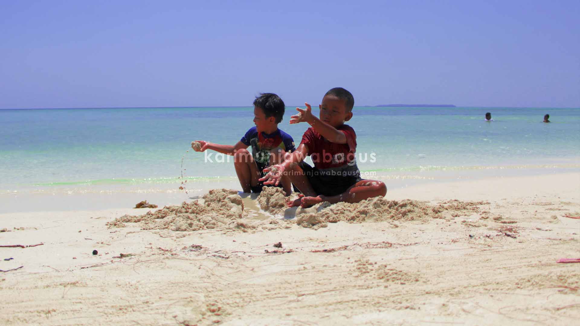 Rekomendasi Tempat Liburan Pantai Untuk Keluarga