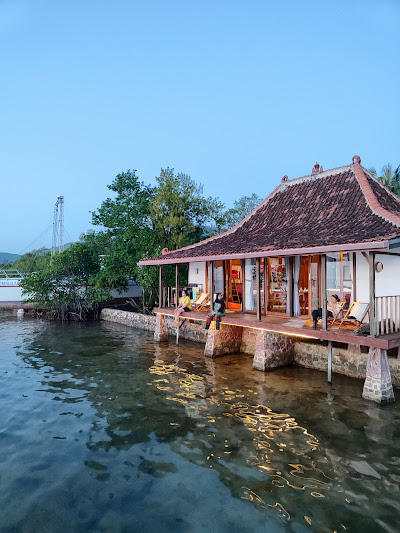 Resort dengan Pemandangan Laut di Karimunjawa